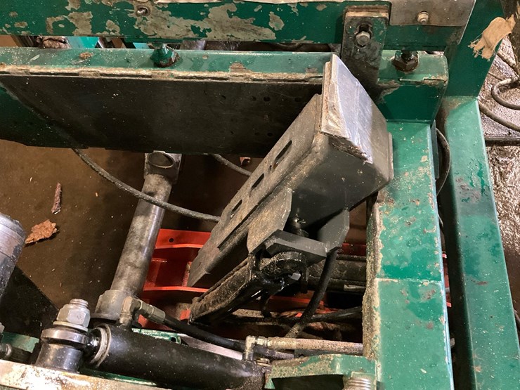 #100-•-2014-wood-mizer-wm4000-thin-kerf-image-7