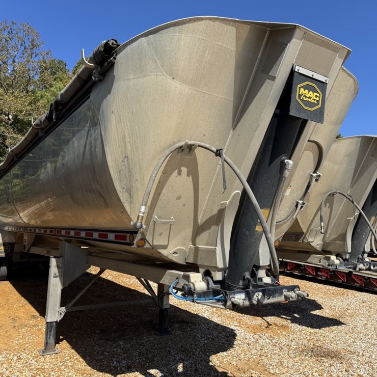 #4613 • 2024 Mac Trailer