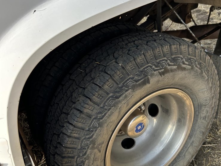 1996-chevrolet-3500-image-16