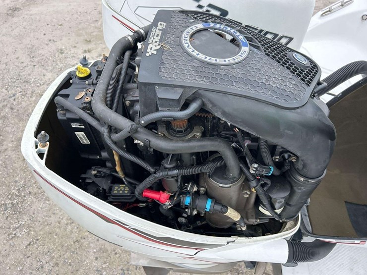 2014-glasstream-360-scx-twin-400r-mercury's-with-triple-axle-aluminum-trailer-image-8