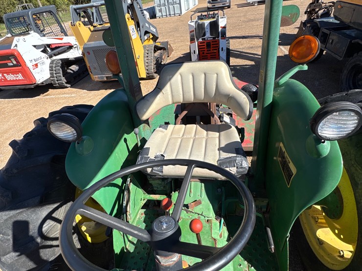 john-deere-2150-image-16