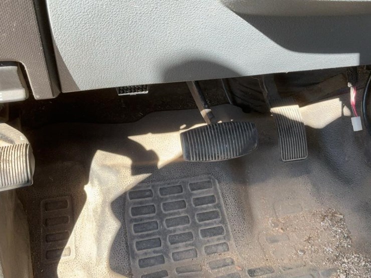 2012-ford-f250-image-25