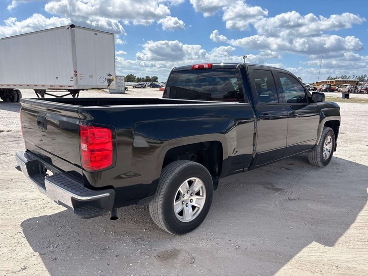 2018-chevrolet-silverado-1500-image-3
