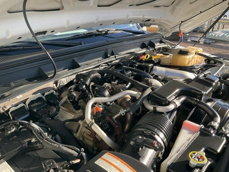 2015-ford-f550-image-17