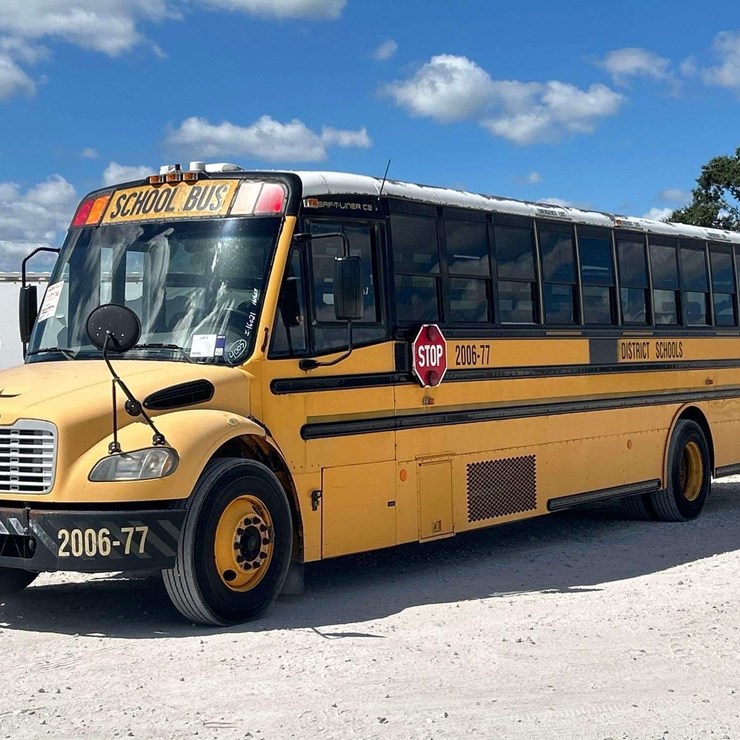2007 FREIGHTLINER B2