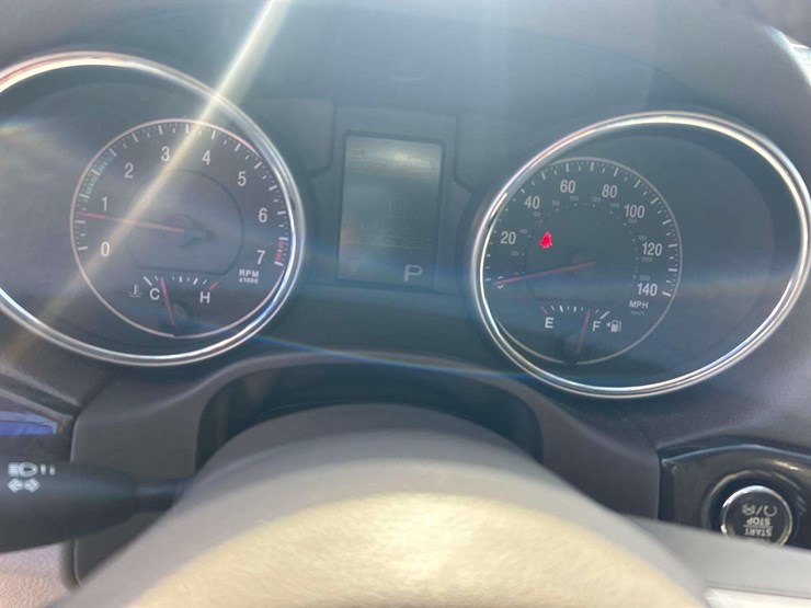 2013-jeep-grand-cherokee-laredo-image-12