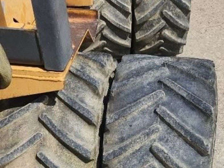 case-maxi-sneaker-image-9