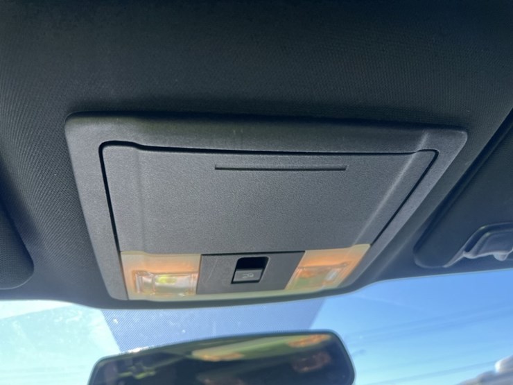 2016-ford-explorer-image-27