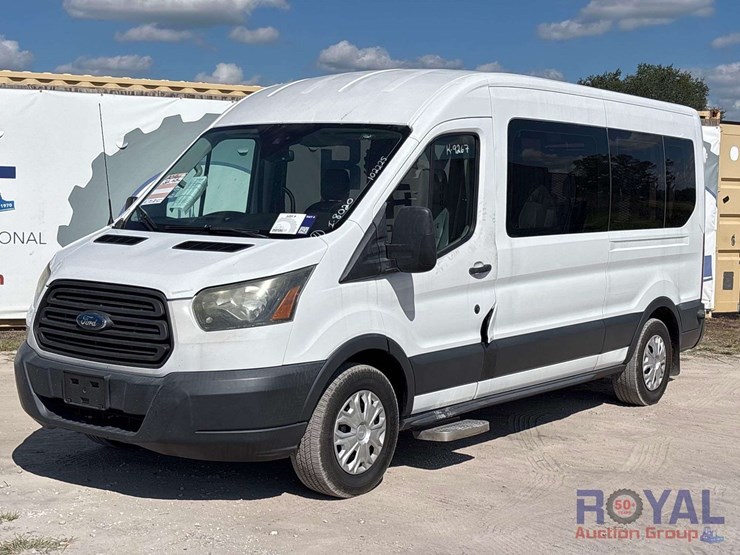 2016-ford-transit-image-1