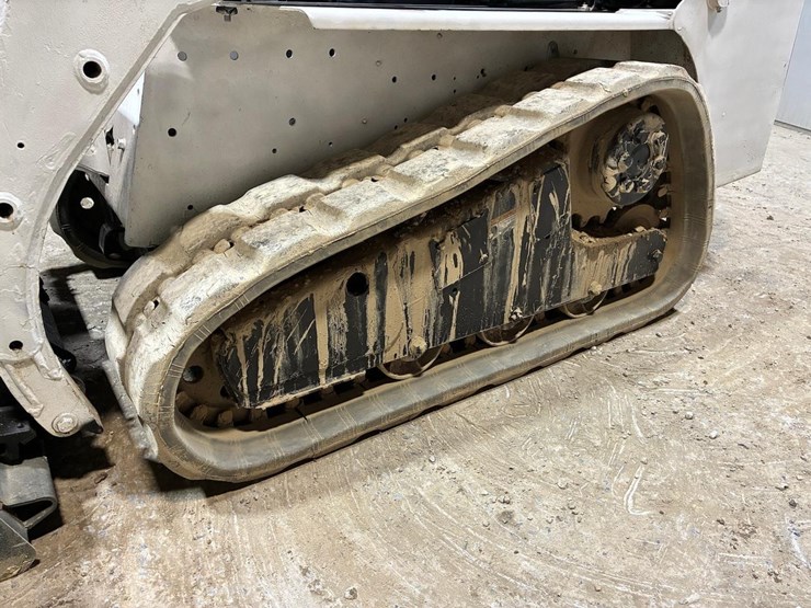 bobcat-t140-image-15