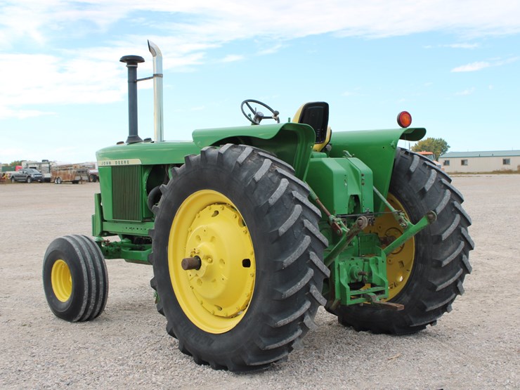 john-deere-4520-image-5