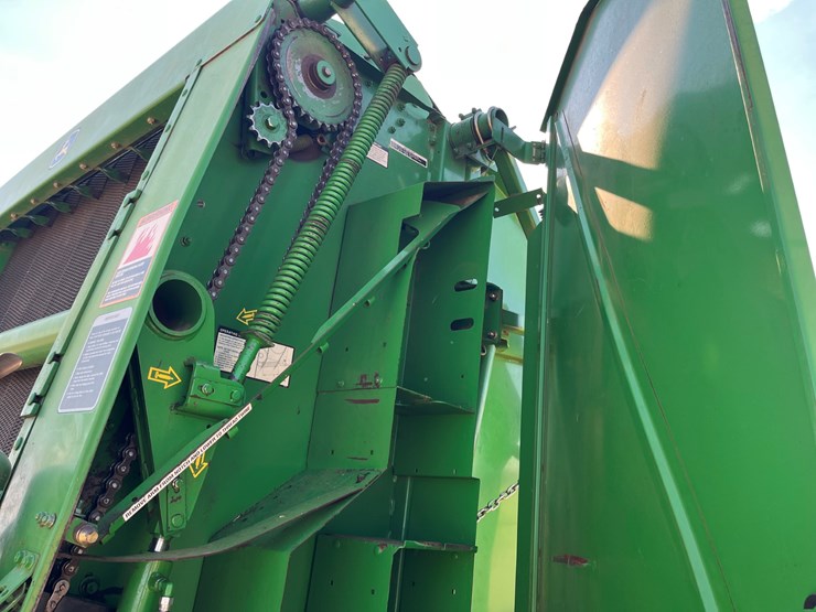 2007-john-deere-568-image-17