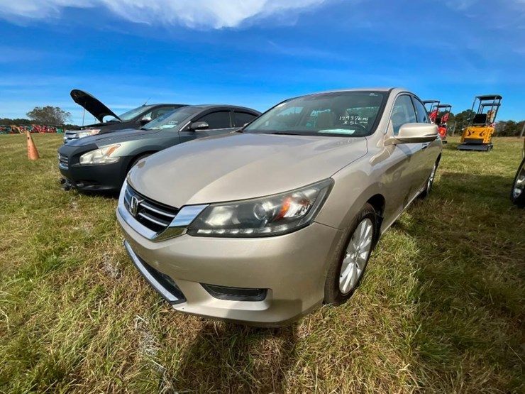 2014-honda-accord-(at,-v6,-3.5l,-miles-image-4