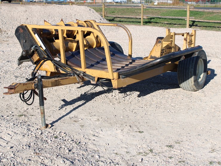 #2094-•-#2094-bf-5000-pull-type-round-bale-unroller-image-10