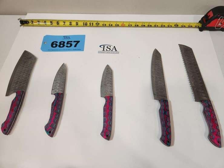 #6857-•-(5)-unused-knives-image-1