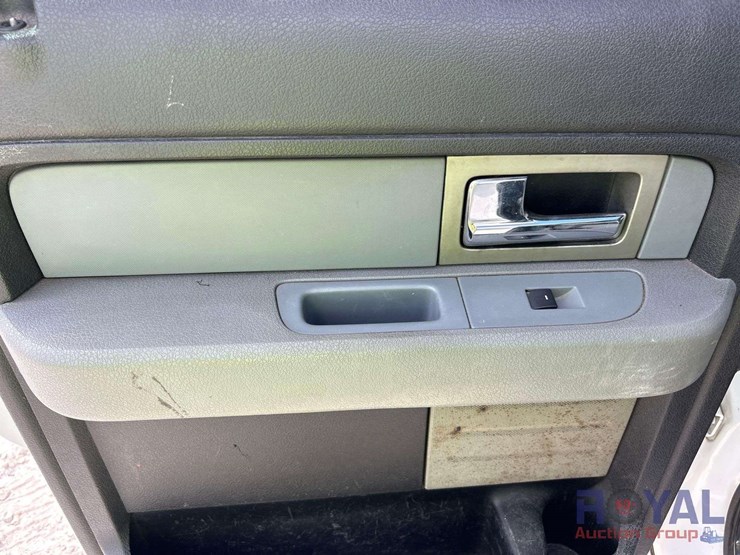 2011-ford-f150-image-23