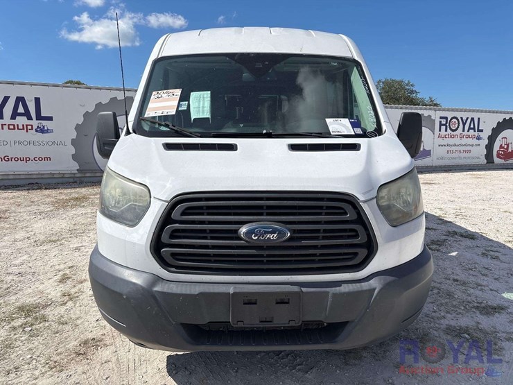 2016-ford-transit-image-32