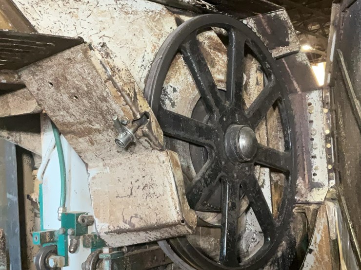 #102-•-2014-wood-mizer-wm4000-thin-kerf-image-41