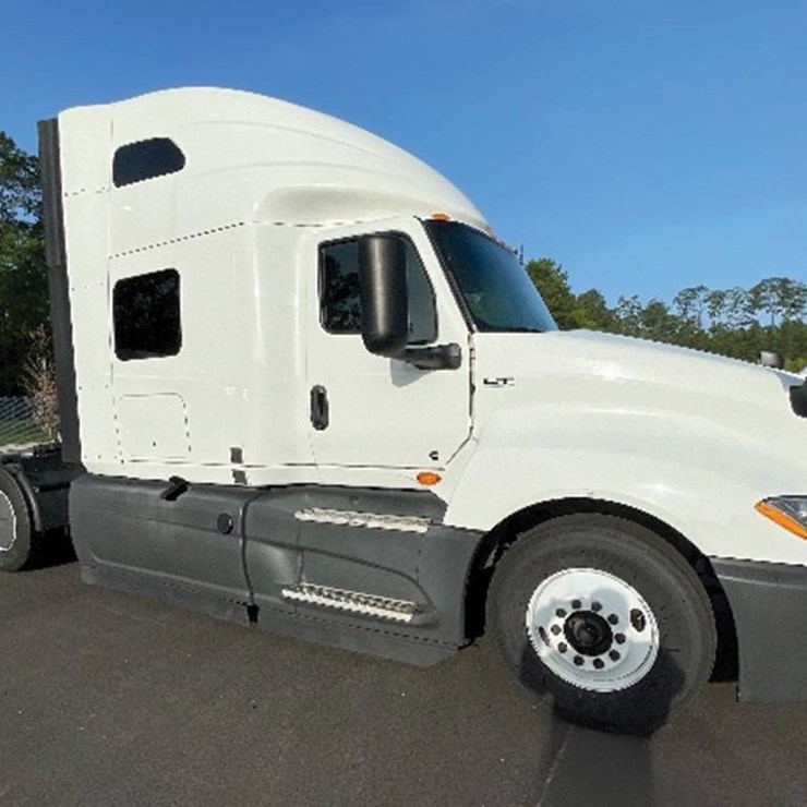 2022 INTERNATIONAL LT