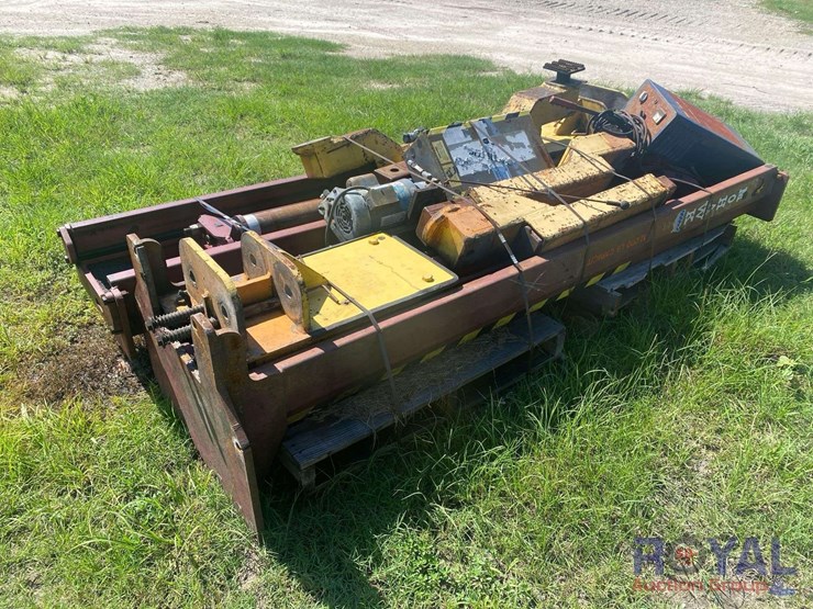 mohawk-12,000lb-two-post-electric-auto-lift-image-3