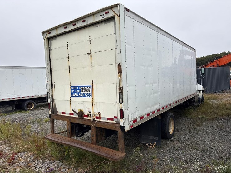 2016-hino-258-image-3