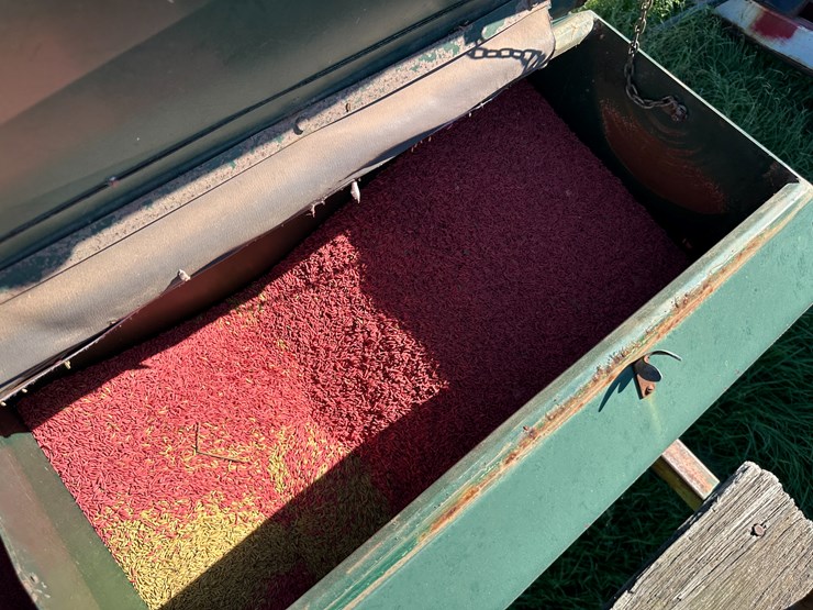 #32236-•-nammoc-levee-squeeze-w/marliss-levee-seeder-image-25