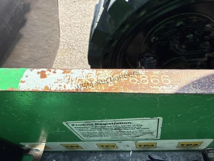 2017-genie-telescopic-material-handler-image-21