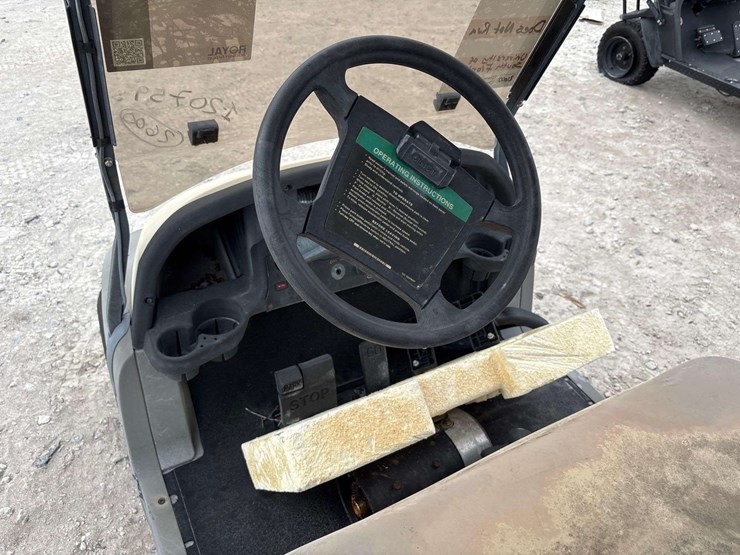 2005-club-car-cart-image-11