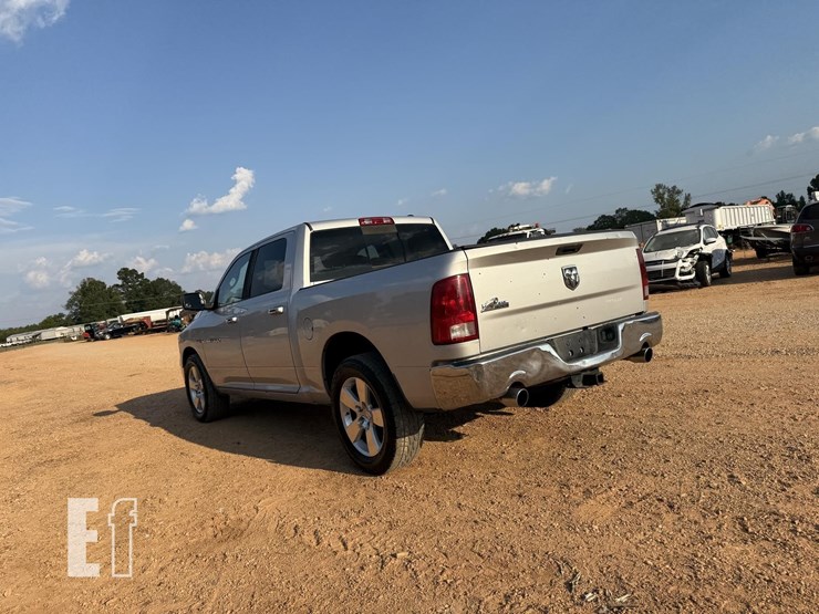 2012-dodge-ram-1500-image-6