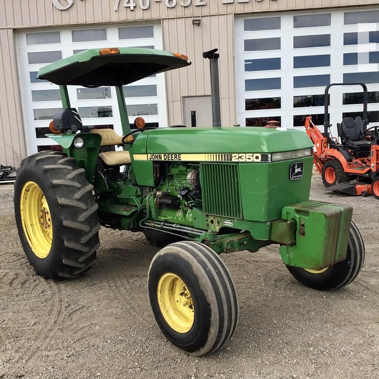 1985 JOHN DEERE 2350