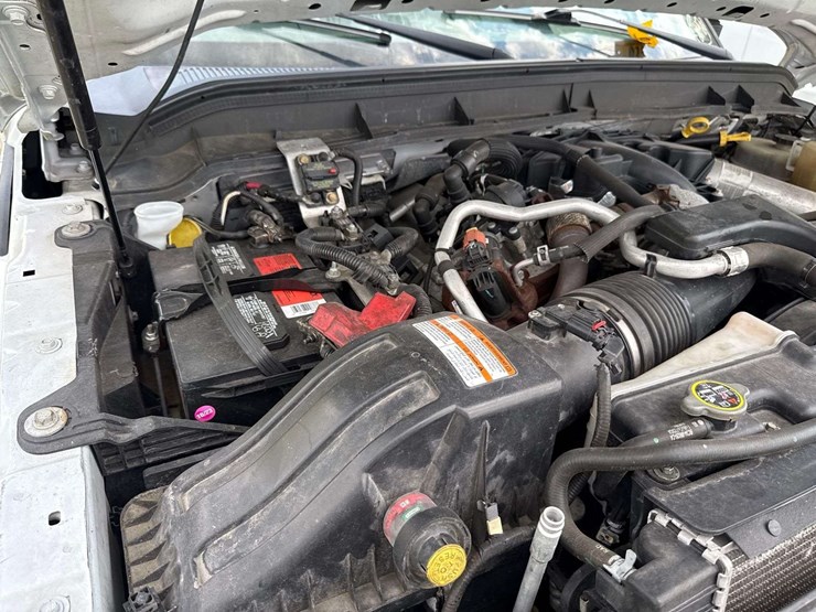 2016-ford-f550-image-8