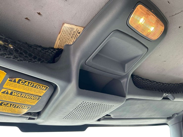 2003-international-7400-image-17