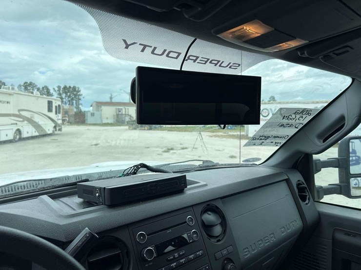 2012-ford-f550-image-16