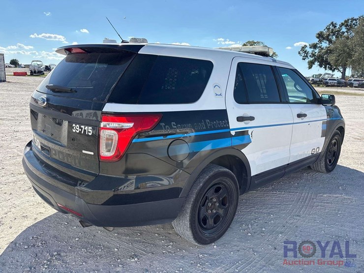 2015-ford-explorer-image-3