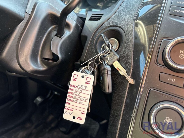 2018-ford-explorer-image-30