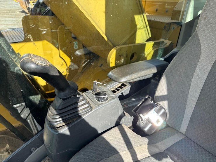 caterpillar-328d-lcr-image-16