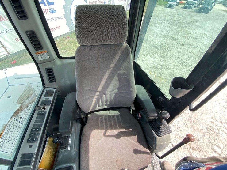 2016-bobcat-e85-image-19
