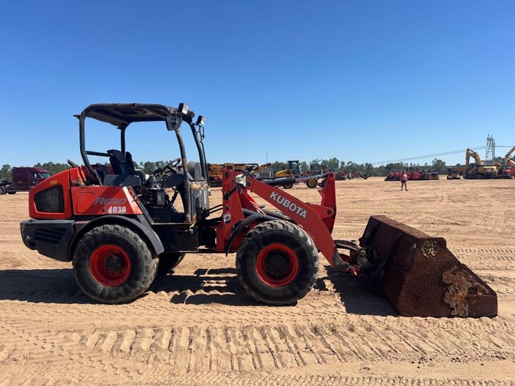 2019-kubota-r630-image-5