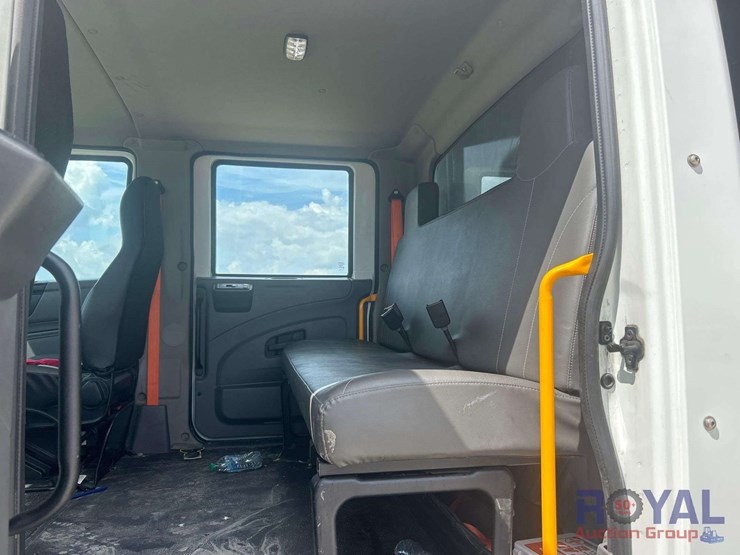 2021-international-hv507-4x4-12ft-single-axle-dump-truck-image-17