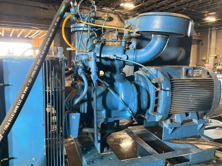 #147-•-ingersoll-rand-air-compressor-image-3