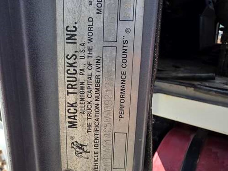 1998-mack-ch613-image-18