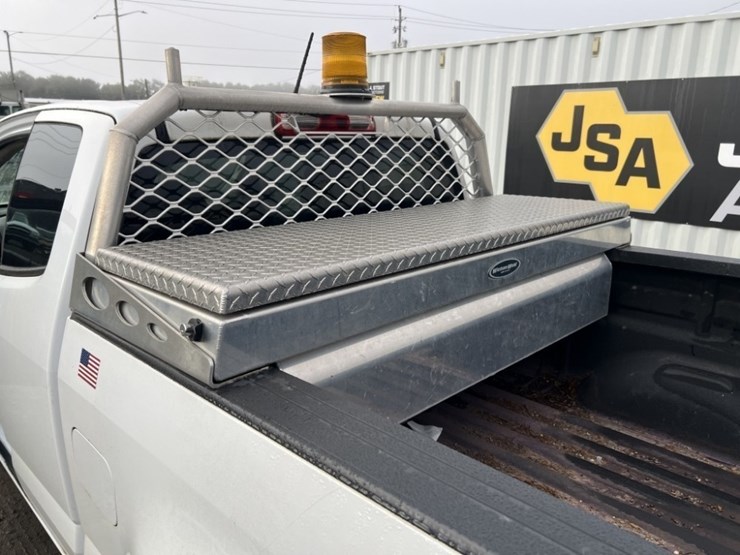 2015-chevrolet-colorado-image-18