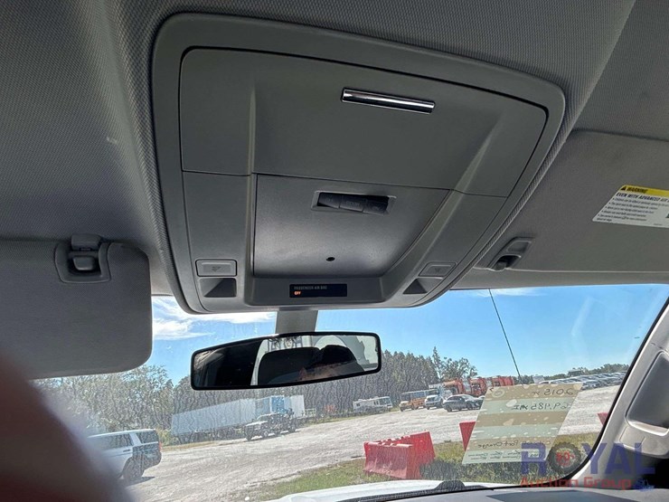 2015-chevrolet-1500-image-18