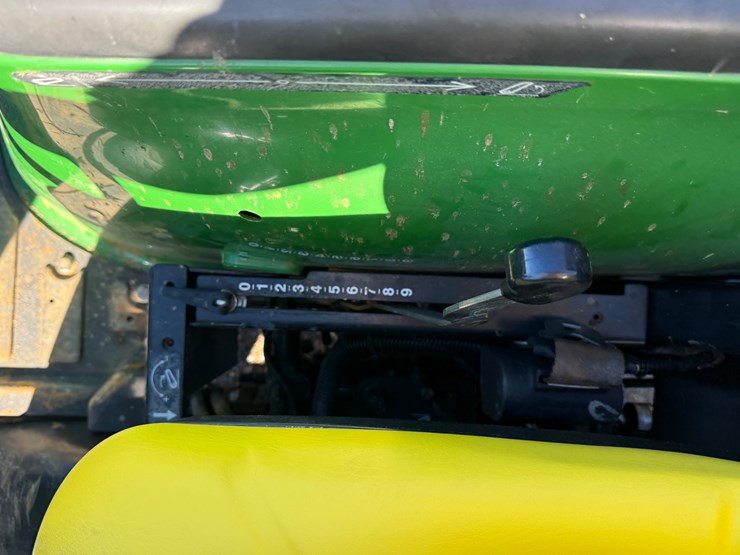 john-deere-3025e-image-24