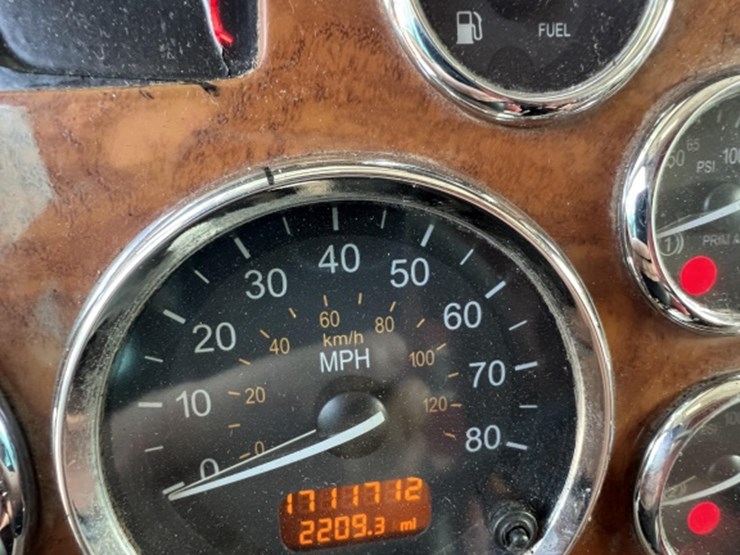 2007-peterbilt-379exhd-image-14