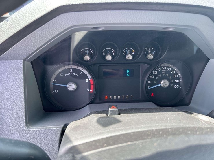 2016-ford-f550-image-12