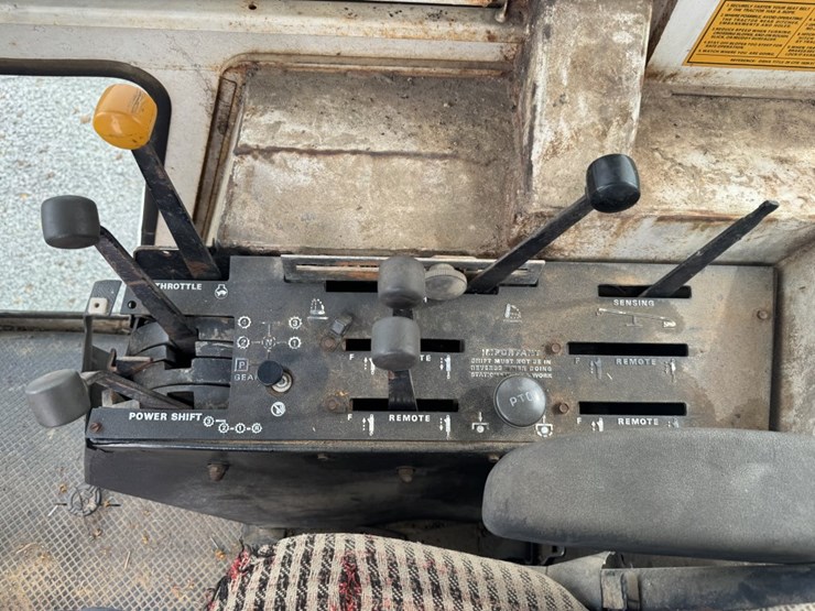 #13967-•-case-2390-tractor-image-10