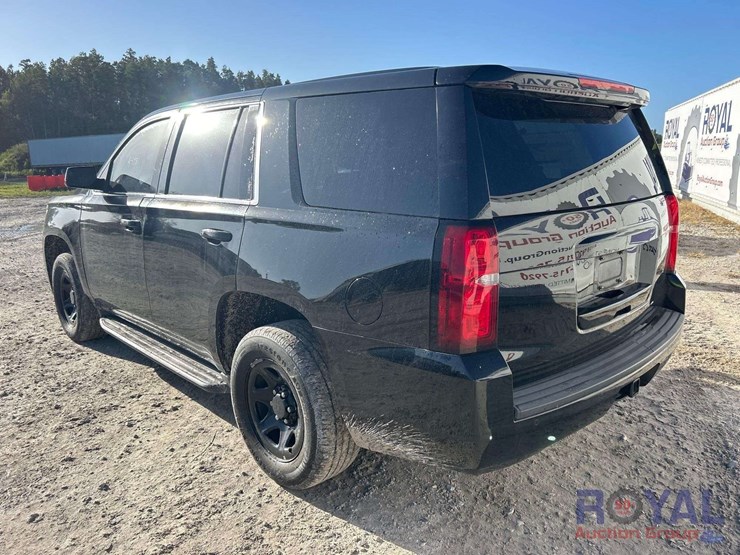 2015-cheverolet-tahoe-suv-image-4
