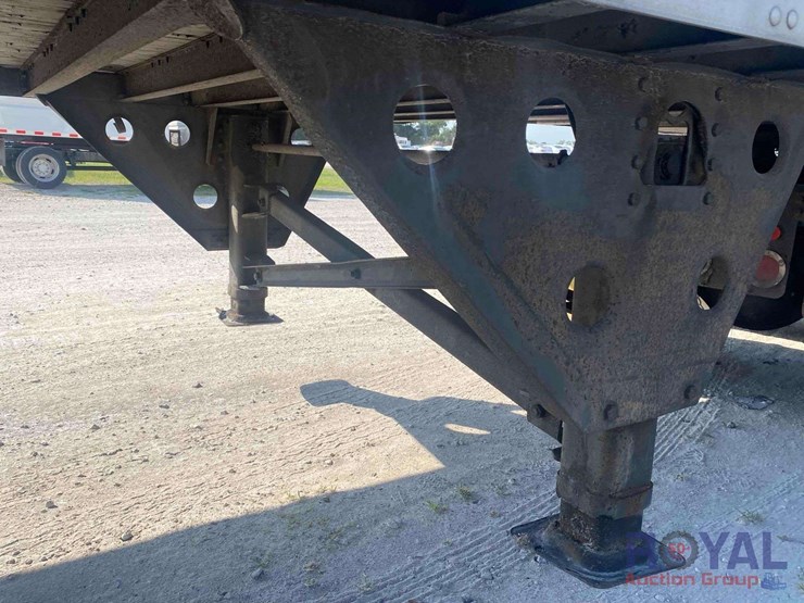 2014-utility-4000dx-image-15