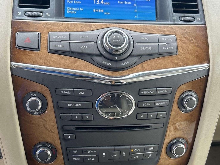 2012-infiniti-qx56-image-17